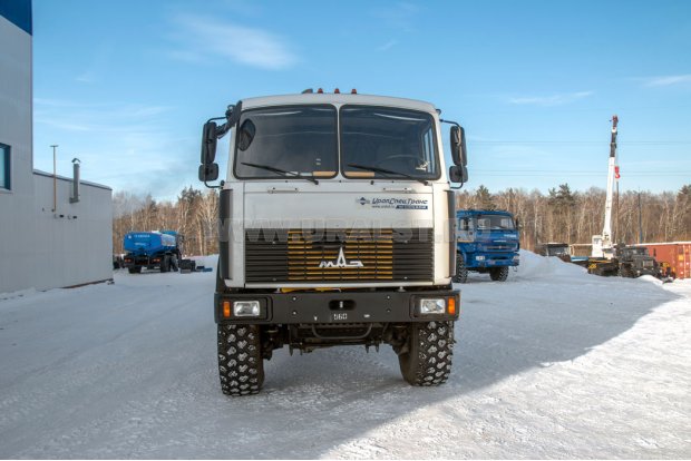 Седельный тягач МАЗ 6425X9 с КМУ ИМ-240-04 УСТ