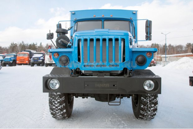 Грузопассажирский автомобиль УСТ Урал ГПА с КМУ ИМ-55