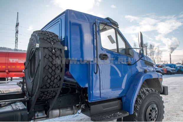 Кабина со спальным местом Урал NEXT