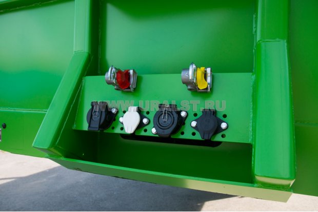 Разъемы пневматичиеской системы и электрической сети