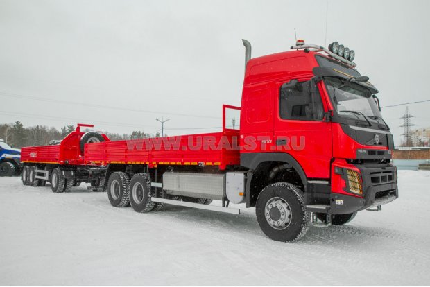 Автомобиль бортовой Контейнеровоз Volvo FM 6x6 + Прицеп контейнеровоз ПК 25-32-6