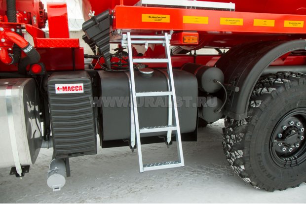 Выдвижная лестница