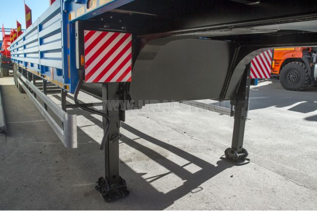 Опорное устройство полуприцепа