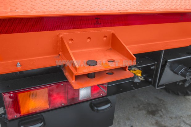 Проушина для страховочного троса