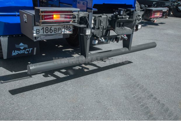 Заднее защитное ограждение