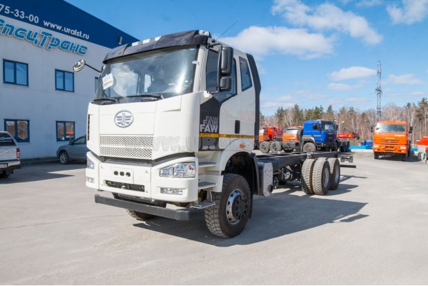 Шасси FAW СА3250 6х6, 420л.с., база 5200
