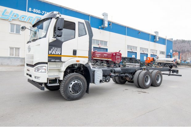 Шасси FAW СА3250 6х6, 420л.с., база 4800