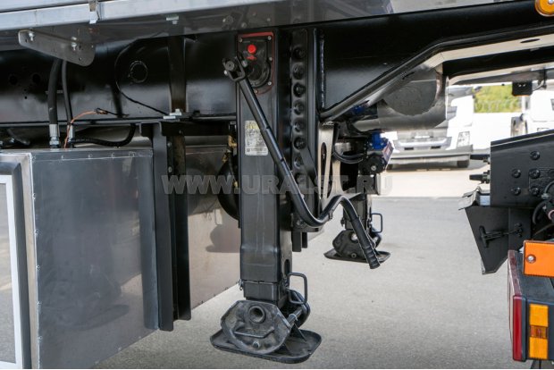 Опорное устройство