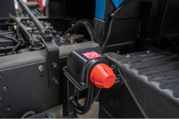 Кнопка отключения массы