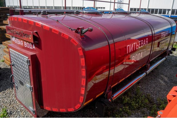 Контейнер-цистерна КЦ-14-3Т нерж, термос УСТ 94653