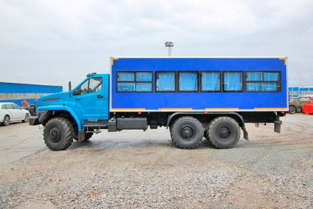 Автобус вахтовый 28+2 Урал NEXT 4320-72 "сэндвич"
