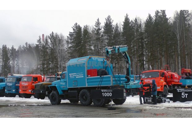 Агрегат наземного ремонта водоводов АНРВ на шасси Урал 4320-61 с КМУ ИМ-55