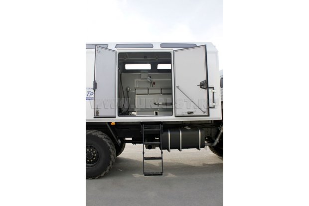 Двухсекционная выдвижная лестница