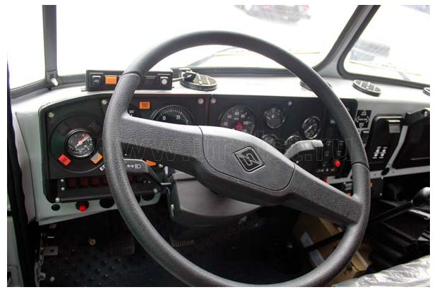 Приборная панель седельного тягача Урал 4320-1912-60