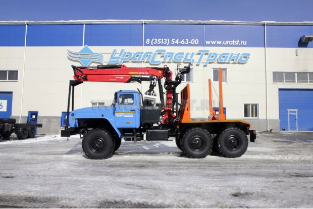 Лесовозный тягач Урал с ГМ Epsilon M100L97