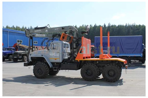 Лесовоз Урал 55571-40 с гидроманипулятором