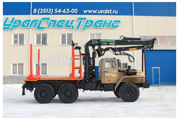 Лесовоз Урал 55571-40 с гидроманипулятором