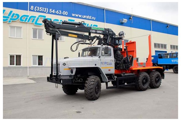 Хлыстовоз Урал с гидроманипулятором