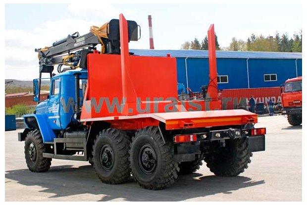 Лесовозный тягач Урал 43204-70 с ГМ ОМТЛ-97