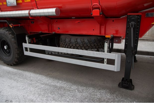Боковая защита полуприцепа