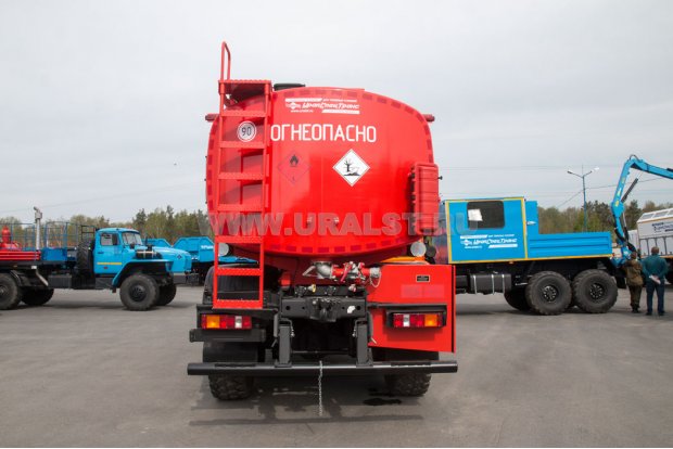Автоцистерна АЦН-18 УСТ-5453 на шасси Камаз 65224-43