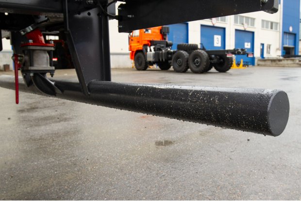 Задняя поливомоечная рейка