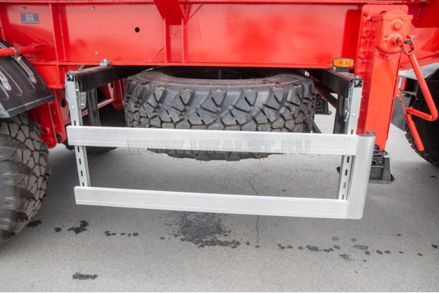 Боковая защита