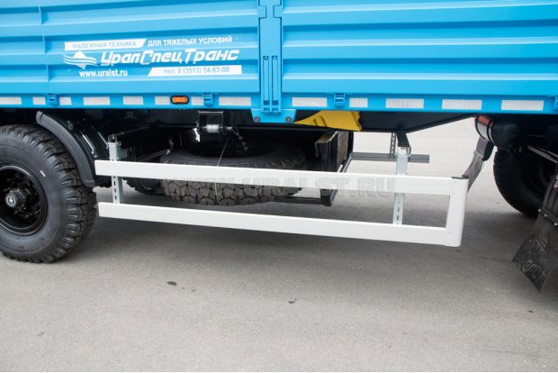 Боковая защита