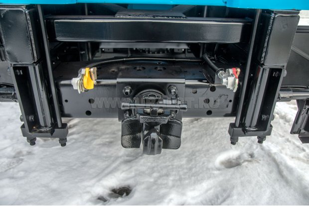 Заднее сцепное устройство