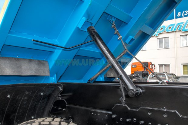 Упор самосвальной платформы