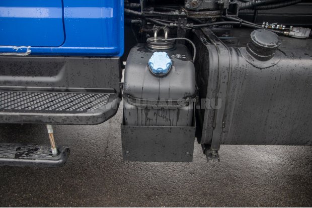 Бак с реагентом