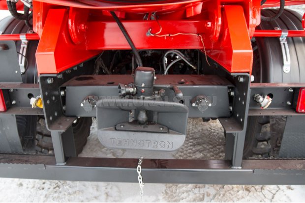 Заднее сцепное устройство