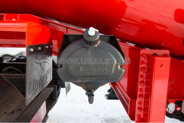 Бачок для воды с краном