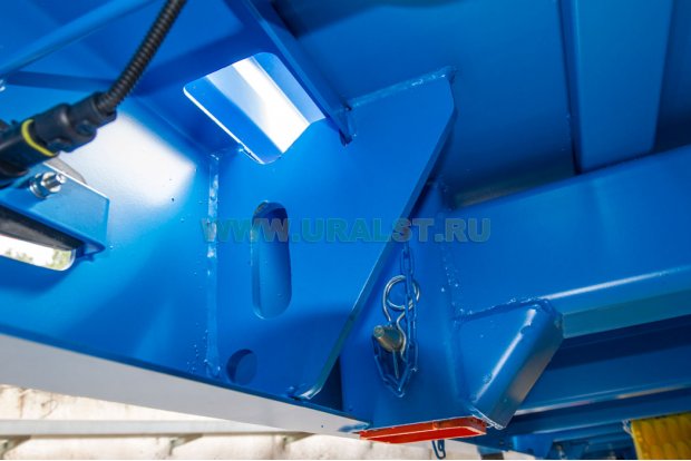 Потайные петли для увязки груза