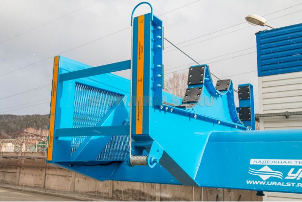 Трос страховочный передний