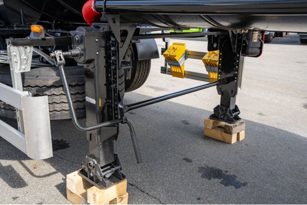 Опорное устройство