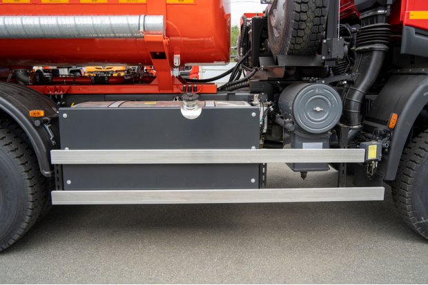 Боковая защита