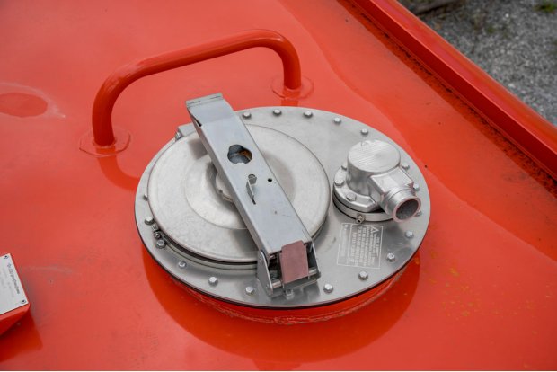 Заливная горловина