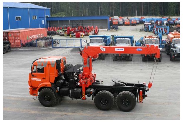 Седельный тягач Камаз с КМУ