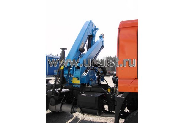 Седельный тягач КамАЗ-65225 с КМУ ИМ-95