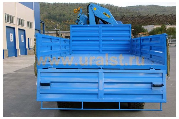 Автомобиль бортовой с КМУ ИМ-150