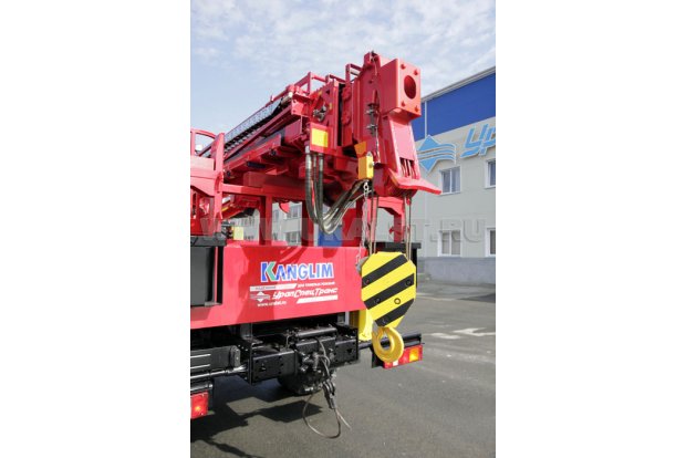 Стрела КМУ Kanglim KDC 5600