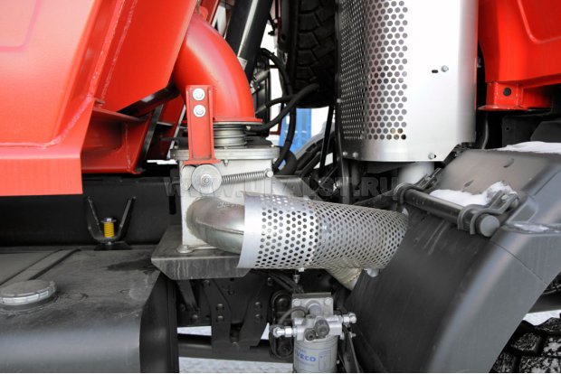 Система обогрева днища самосвального кузова выхлопными газами