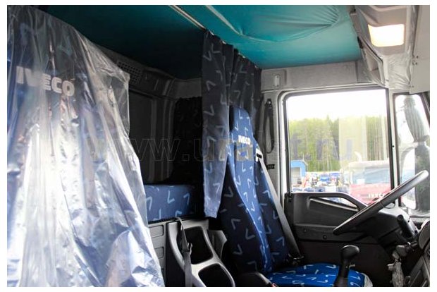 Кабина водителя тягача IVECO-AMT 633910