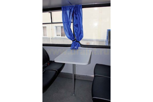 Окно вахтового автобуса Камаз