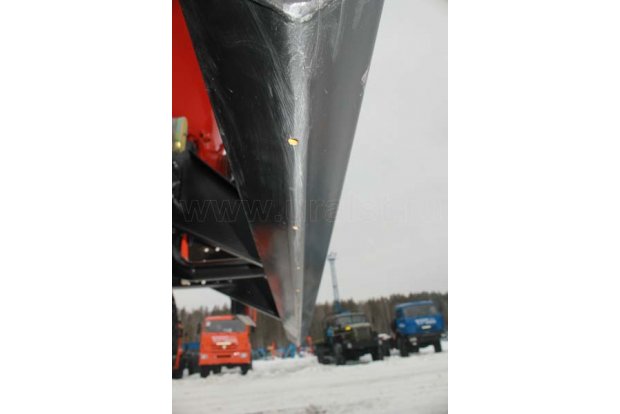 Задняя поливомоечная рейка на автомобиле Камаз