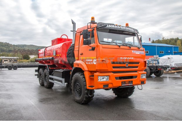 Автотопливозаправщик АТЗ-12 УСТ-5453