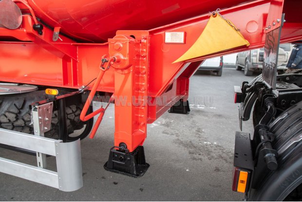 Опорное устройство