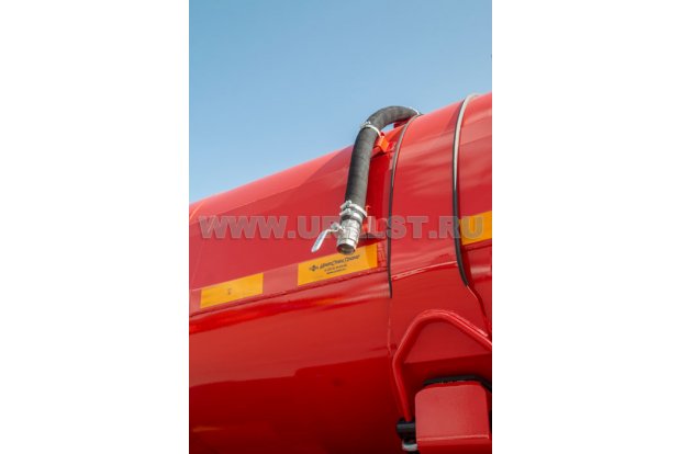 Слив из экологического короба