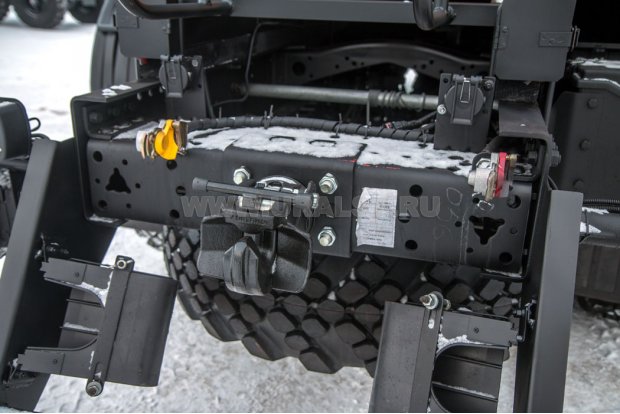 заднее сцепное устройство